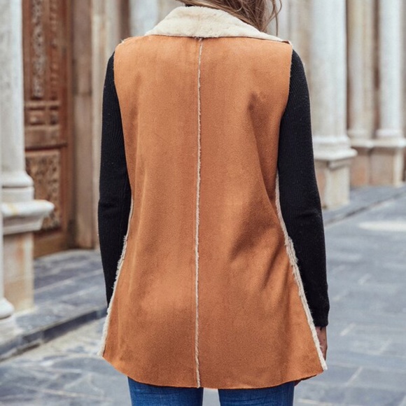 Cozy Camel Vegan Suede Teddy Pocket Vest Fall - Picture 5 of 5
